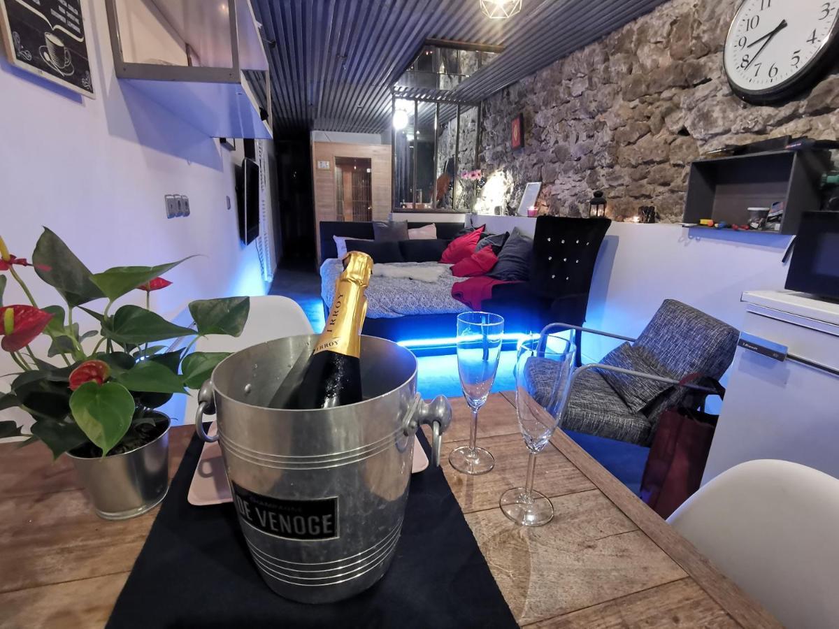 Sweet Loft Grenoble-Love Room Avec Jacuzzi & Sauna Bagian luar foto