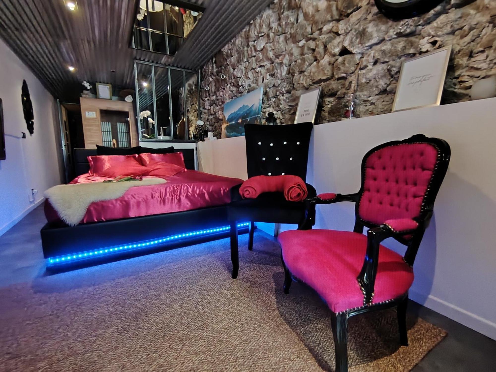 Sweet Loft Grenoble-Love Room Avec Jacuzzi & Sauna Bagian luar foto