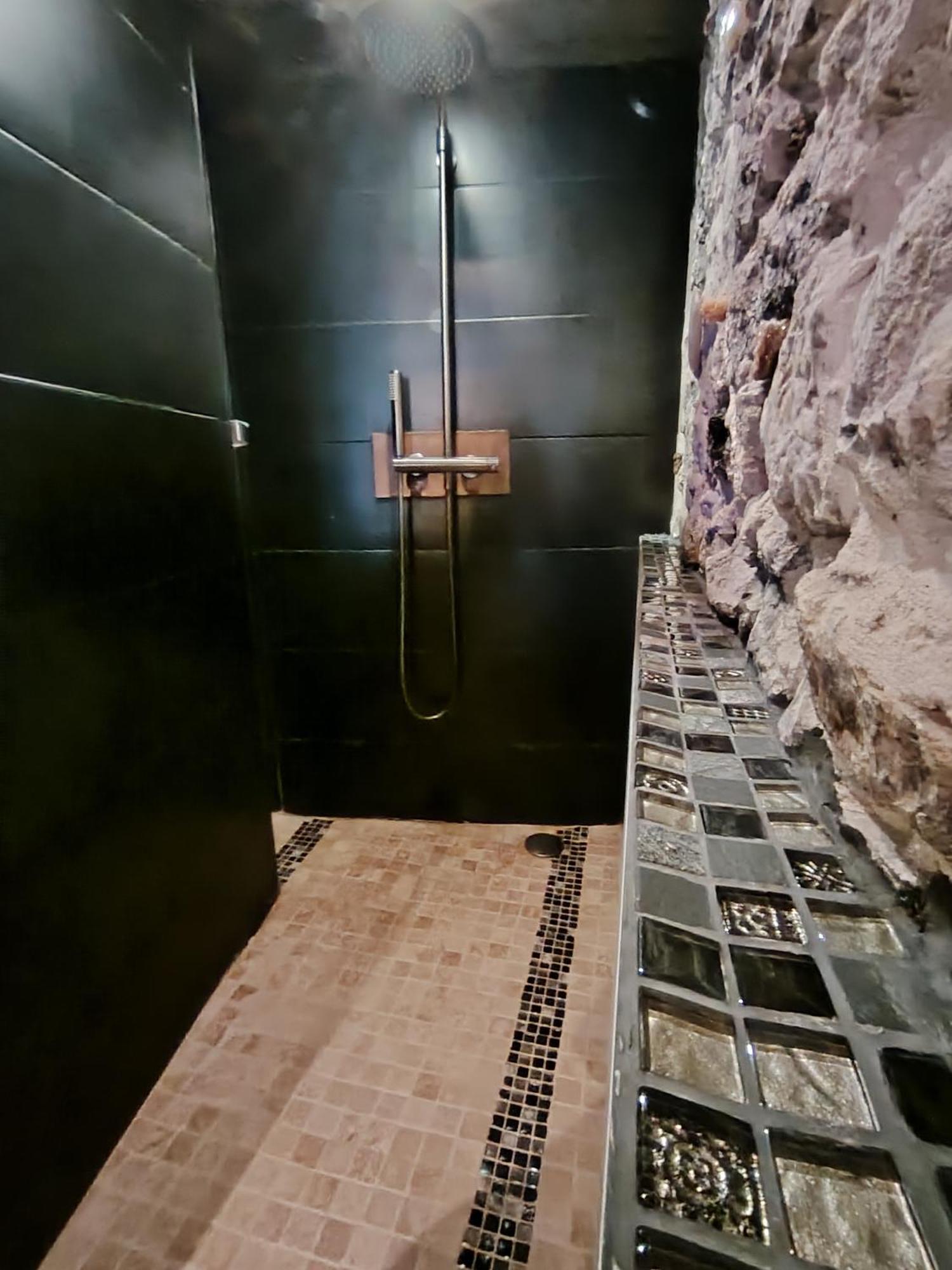 Sweet Loft Grenoble-Love Room Avec Jacuzzi & Sauna Bagian luar foto