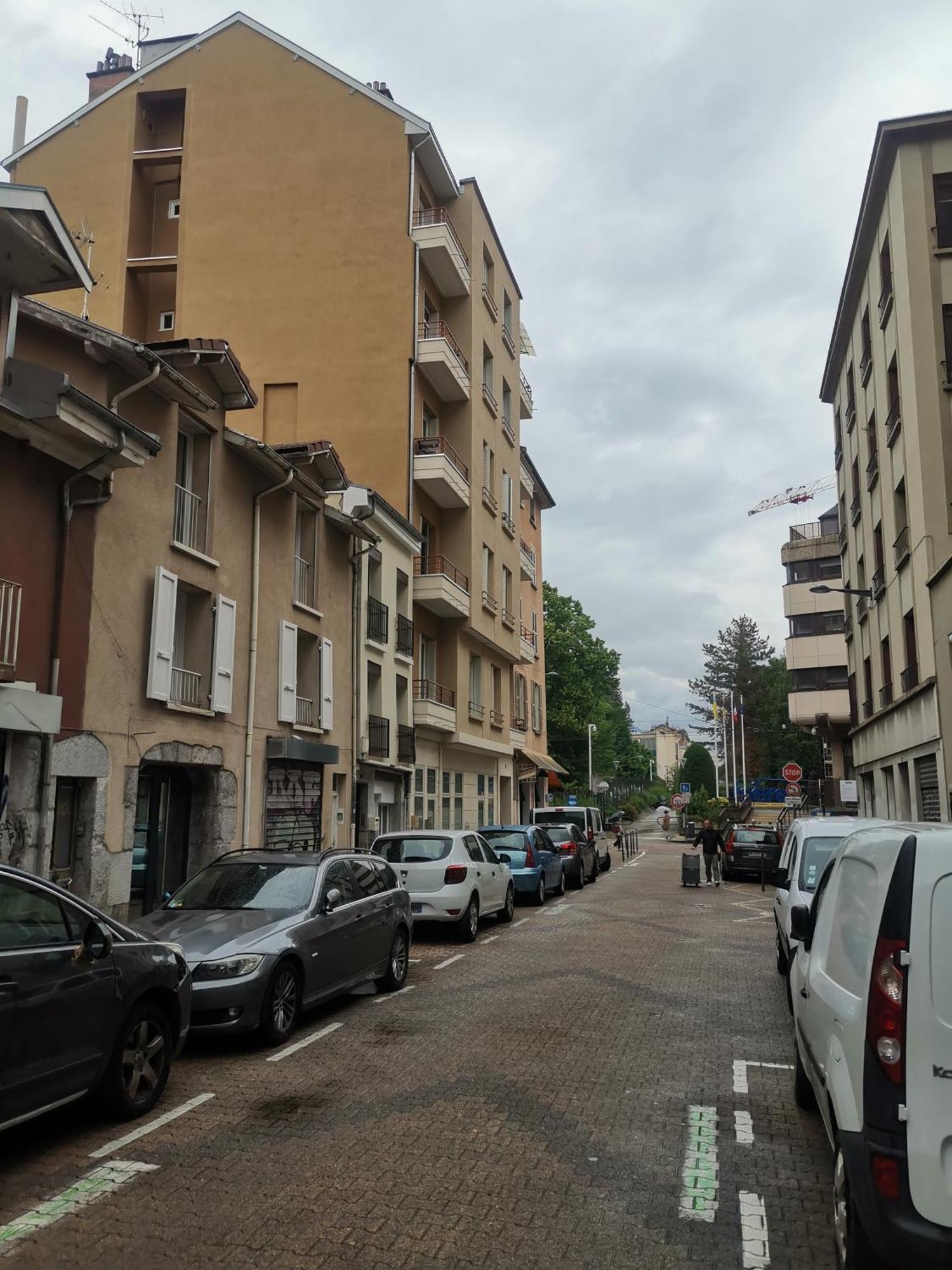 Sweet Loft Grenoble-Love Room Avec Jacuzzi & Sauna Bagian luar foto